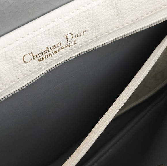 Authentic DIOR Set Honeycomb Versatile Shoulder Crossbody Pochette Wallet 2pc - Picture 14 of 16